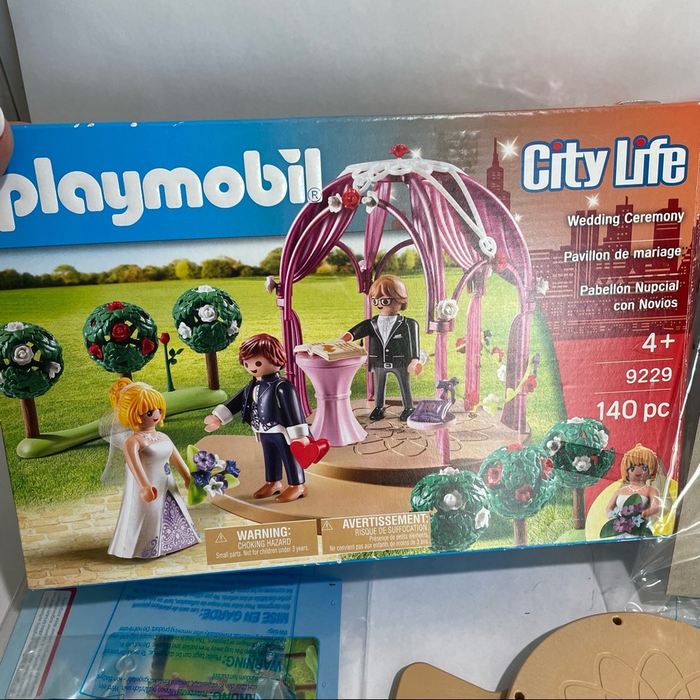 Playmobile City Life Wedding ceremony toy